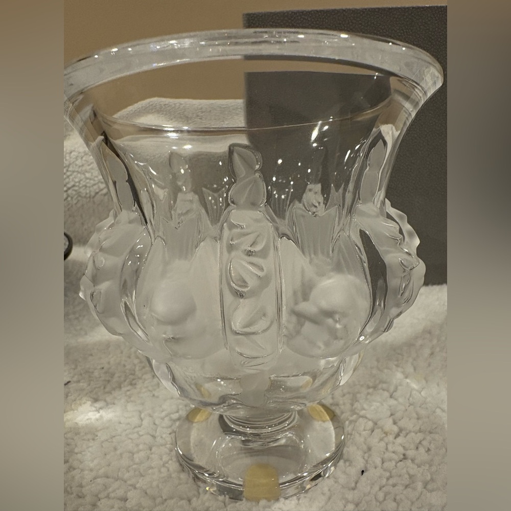 Lalique Dampierre Vase